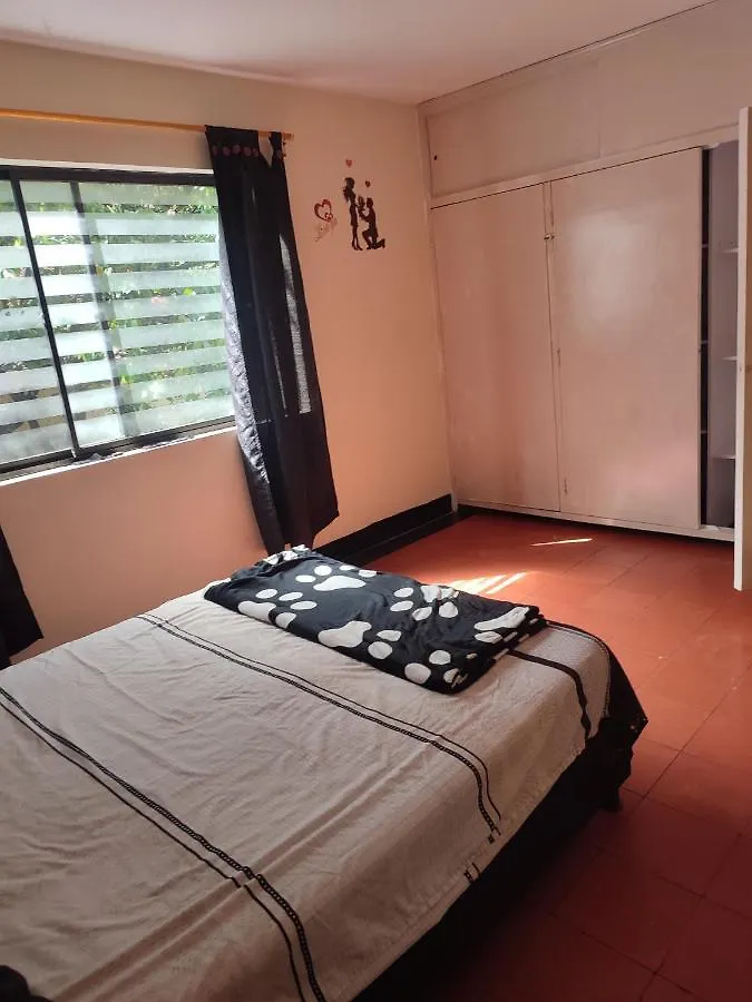La Casa De La Floresta Dormitorios Medellin